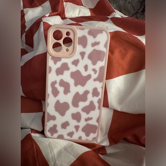 iPhone 11 Pro Max case - Picture 1 of 2